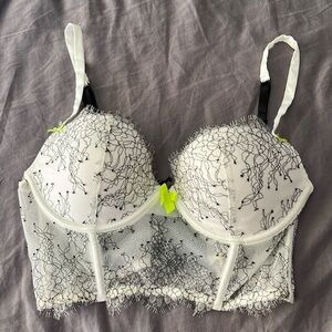 Victoria’s Secret Very Sexy Demi-Buste